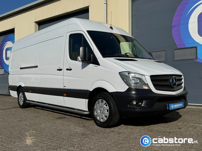 Mercedes-Benz Sprinter 316 CDI L3/H2 316 CDI Euro 5 - L3/H2 - Automaat - Geïntegreerde rijplaten in vloer - Bearlock - Year 2015 - Gesloten bestelwagen: afbeelding 2 Mercedes-Benz Sprinter 316 CDI L3/H2 316 CDI Euro 5 - L3/H2 - Automaat - Geïntegreerde rijplaten in vloer - Bearlock - Year 2015 - Gesloten bestelwagen: afbeelding 2