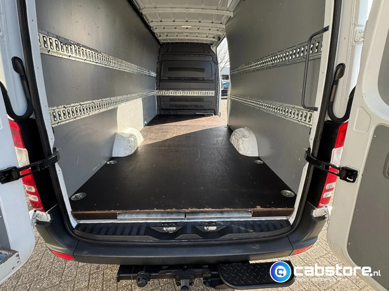 Mercedes-Benz Sprinter 316 CDI L3/H2 316 CDI Euro 5 - L3/H2 - Automaat - Geïntegreerde rijplaten in vloer - Bearlock - Year 2015 - Gesloten bestelwagen: afbeelding 4 Mercedes-Benz Sprinter 316 CDI L3/H2 316 CDI Euro 5 - L3/H2 - Automaat - Geïntegreerde rijplaten in vloer - Bearlock - Year 2015 - Gesloten bestelwagen: afbeelding 4