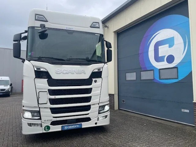 Scania S410 A4X2EB Euro 6 - MEGA - Lowdeck - Year 2018 - LED - Retarder - Smart tacho 2 - S-cabine - Trekker: afbeelding 5 Scania S410 A4X2EB Euro 6 - MEGA - Lowdeck - Year 2018 - LED - Retarder - Smart tacho 2 - S-cabine - Trekker: afbeelding 5