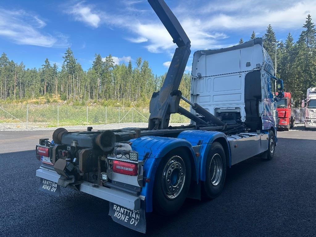 DAF XF 530 6x2*4 - Haakarmsysteem vrachtwagen: afbeelding 4 DAF XF 530 6x2*4 - Haakarmsysteem vrachtwagen: afbeelding 4