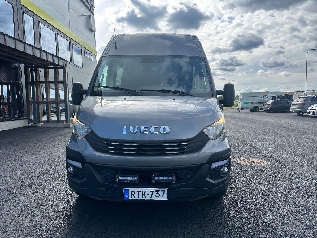 Iveco Daily 35S18A8 1+5 hlö retkeilyauto - Gesloten bestelwagen: afbeelding 2 Iveco Daily 35S18A8 1+5 hlö retkeilyauto - Gesloten bestelwagen: afbeelding 2