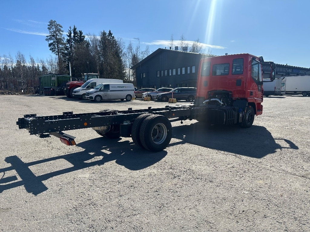 Iveco Eurocargo ML120EL25 - Chassis vrachtwagen: afbeelding 4 Iveco Eurocargo ML120EL25 - Chassis vrachtwagen: afbeelding 4