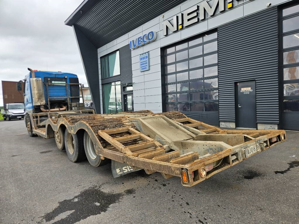 Sisu E12 8x2 - Houttransport: afbeelding 4 Sisu E12 8x2 - Houttransport: afbeelding 4