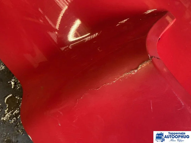 DAF corner spoiler – DAF 2114705 - Carrosserie en exterieur voor Vrachtwagen: afbeelding 4 DAF corner spoiler – DAF 2114705 - Carrosserie en exterieur voor Vrachtwagen: afbeelding 4