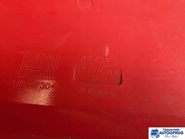DAF corner spoiler – DAF 2114705 - Carrosserie en exterieur voor Vrachtwagen: afbeelding 3 DAF corner spoiler – DAF 2114705 - Carrosserie en exterieur voor Vrachtwagen: afbeelding 3