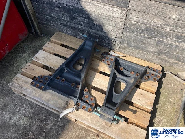 MAN Control arm mount bracket – MAN 81.43215-0025 - Carrosserie en exterieur voor Vrachtwagen: afbeelding 2 MAN Control arm mount bracket – MAN 81.43215-0025 - Carrosserie en exterieur voor Vrachtwagen: afbeelding 2