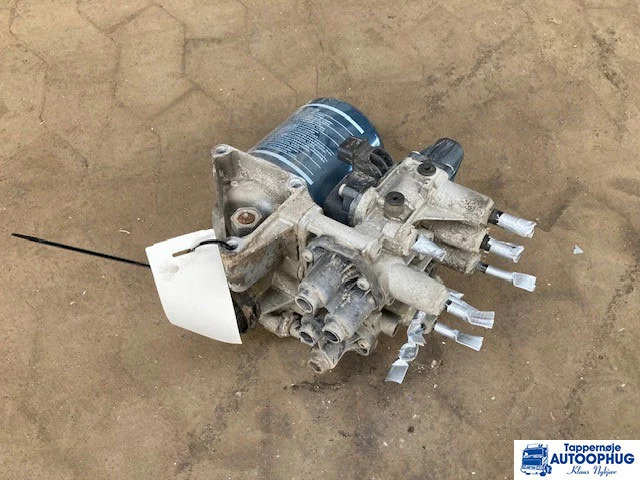 MAN Lufttørrer – MAN 81.52108-6028 - Elektrisch systeem voor Vrachtwagen: afbeelding 1 MAN Lufttørrer – MAN 81.52108-6028 - Elektrisch systeem voor Vrachtwagen: afbeelding 1