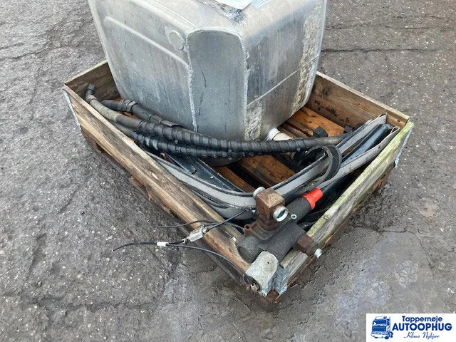 MAN hydraulikanlæg 250 liter - Hydrauliektank voor Vrachtwagen: afbeelding 4 MAN hydraulikanlæg 250 liter - Hydrauliektank voor Vrachtwagen: afbeelding 4