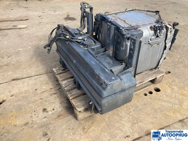 Scania 2173142 Adblue tank - AdBlue Tank voor Vrachtwagen: afbeelding 1 Scania 2173142 Adblue tank - AdBlue Tank voor Vrachtwagen: afbeelding 1