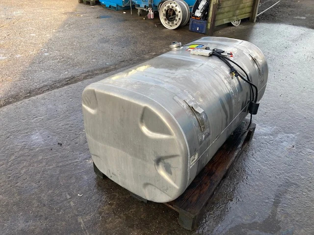 Scania Diesel tank – Scania 2714200 - Brandstoftank voor Vrachtwagen: afbeelding 4 Scania Diesel tank – Scania 2714200 - Brandstoftank voor Vrachtwagen: afbeelding 4