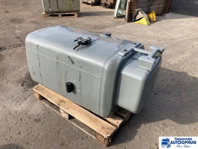 Scania fuel tank 610 liter Scania 2132702 - Brandstoftank voor Vrachtwagen: afbeelding 1 Scania fuel tank 610 liter Scania 2132702 - Brandstoftank voor Vrachtwagen: afbeelding 1