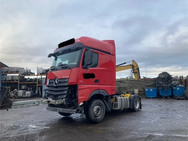 Mercedes Actros 1851 - Trekker: afbeelding 1 Mercedes Actros 1851 - Trekker: afbeelding 1