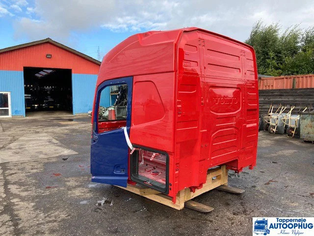 Volvo FH4 førerhus / cabine / CAP HI 215 - Cabine en interieur voor Vrachtwagen: afbeelding 5 Volvo FH4 førerhus / cabine / CAP HI 215 - Cabine en interieur voor Vrachtwagen: afbeelding 5