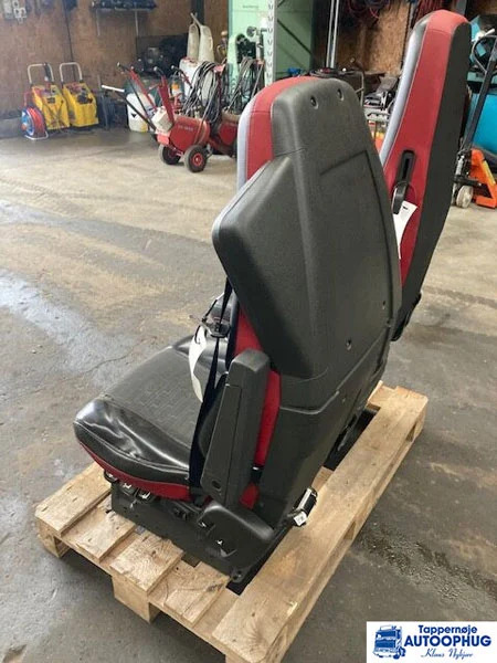 Volvo Sæde LH Volvo 84165773 - Cabine en interieur voor Vrachtwagen: afbeelding 3 Volvo Sæde LH Volvo 84165773 - Cabine en interieur voor Vrachtwagen: afbeelding 3