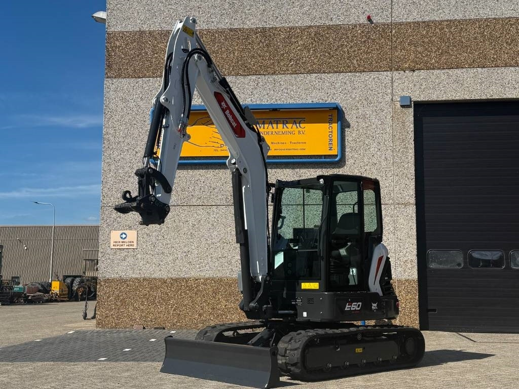Bobcat E60 R2, 2024, 54 hours!! - Minigraafmachine: afbeelding 2 Bobcat E60 R2, 2024, 54 hours!! - Minigraafmachine: afbeelding 2