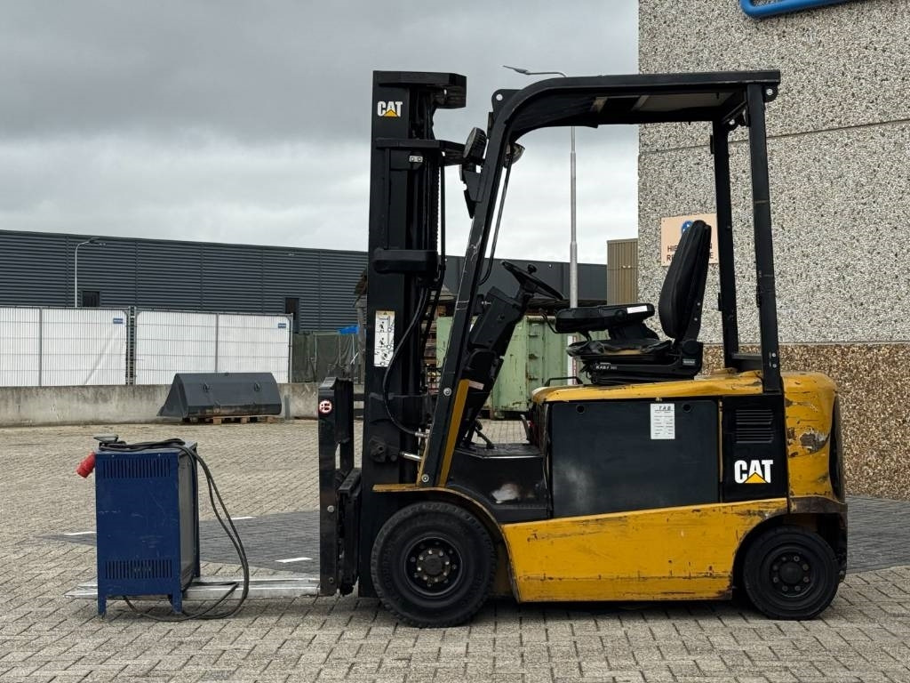 CAT EP25K, forklift, 2009!! - Elektrische heftruck: afbeelding 2 CAT EP25K, forklift, 2009!! - Elektrische heftruck: afbeelding 2