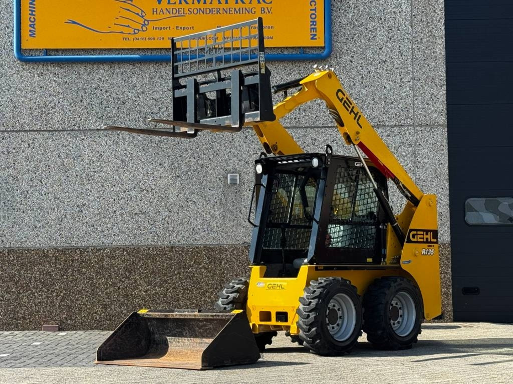 Gehl R135 / Mantitou 1350R, 2022, 115 hours! - Minigraafmachine: afbeelding 1 Gehl R135 / Mantitou 1350R, 2022, 115 hours! - Minigraafmachine: afbeelding 1