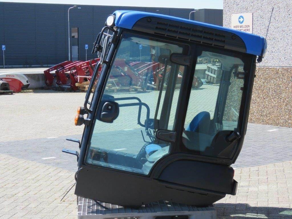 New Holland TK - Cabine voor Bouwmachine: afbeelding 3 New Holland TK - Cabine voor Bouwmachine: afbeelding 3
