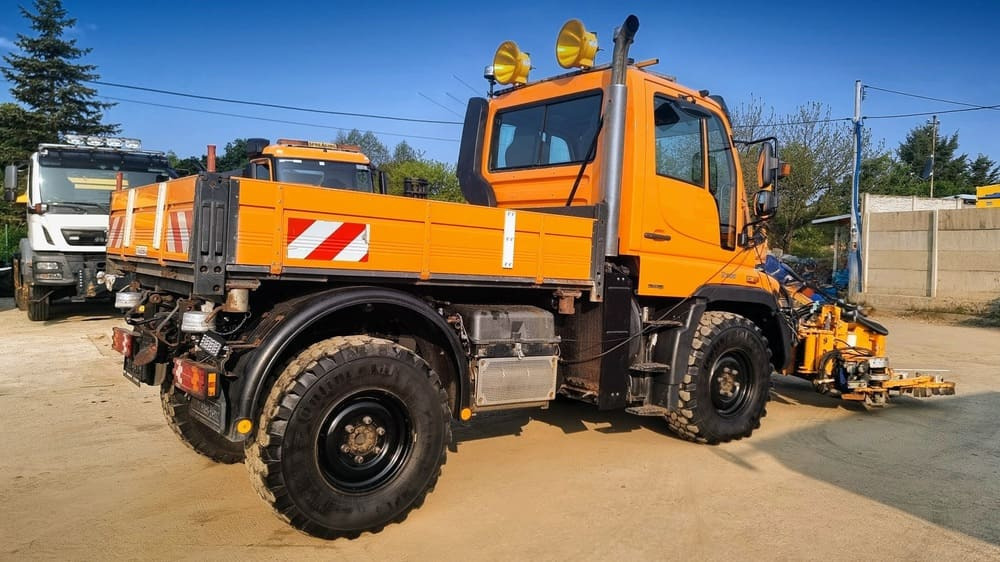MERCEDES-BENZ Unimog U300 - Gemeentelijke machine/ Speciaal: afbeelding 5 MERCEDES-BENZ Unimog U300 - Gemeentelijke machine/ Speciaal: afbeelding 5