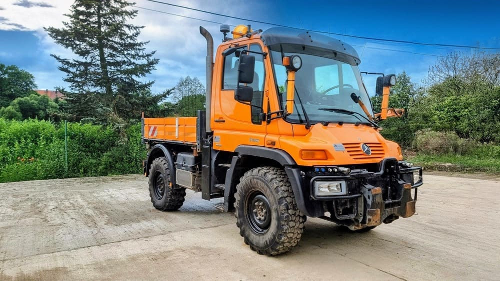 MERCEDES-BENZ Unimog U300 - Gemeentelijke machine/ Speciaal: afbeelding 3 MERCEDES-BENZ Unimog U300 - Gemeentelijke machine/ Speciaal: afbeelding 3