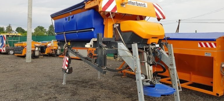 Schmidt Solarko piaskarka SCHMIDT STRATOS 5m3 - Zout/ Zandstrooier voor Gemeentelijke machine/ Speciaal: afbeelding 1 Schmidt Solarko piaskarka SCHMIDT STRATOS 5m3 - Zout/ Zandstrooier voor Gemeentelijke machine/ Speciaal: afbeelding 1