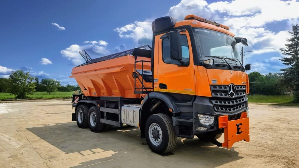 Mercedes-Benz AROCS 3333 6x6 - Vrachtwagen: afbeelding 1 Mercedes-Benz AROCS 3333 6x6 - Vrachtwagen: afbeelding 1
