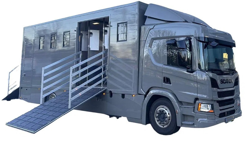 Scania P250 Horse Truck - Paardenvrachtwagen: afbeelding 1 Scania P250 Horse Truck - Paardenvrachtwagen: afbeelding 1