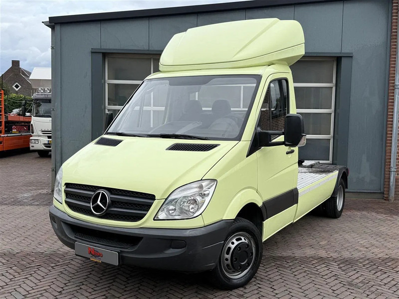 Mercedes-Benz Sprinter 519 3.0 V6 EURO 5 Be Trekker 3 Zits Cruise 8.8 Ton - Trekker: afbeelding 1 Mercedes-Benz Sprinter 519 3.0 V6 EURO 5 Be Trekker 3 Zits Cruise 8.8 Ton - Trekker: afbeelding 1