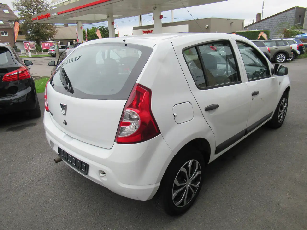 Dacia Sandero Sandero 1.2i Ambiance - Personenwagen: afbeelding 2 Dacia Sandero Sandero 1.2i Ambiance - Personenwagen: afbeelding 2