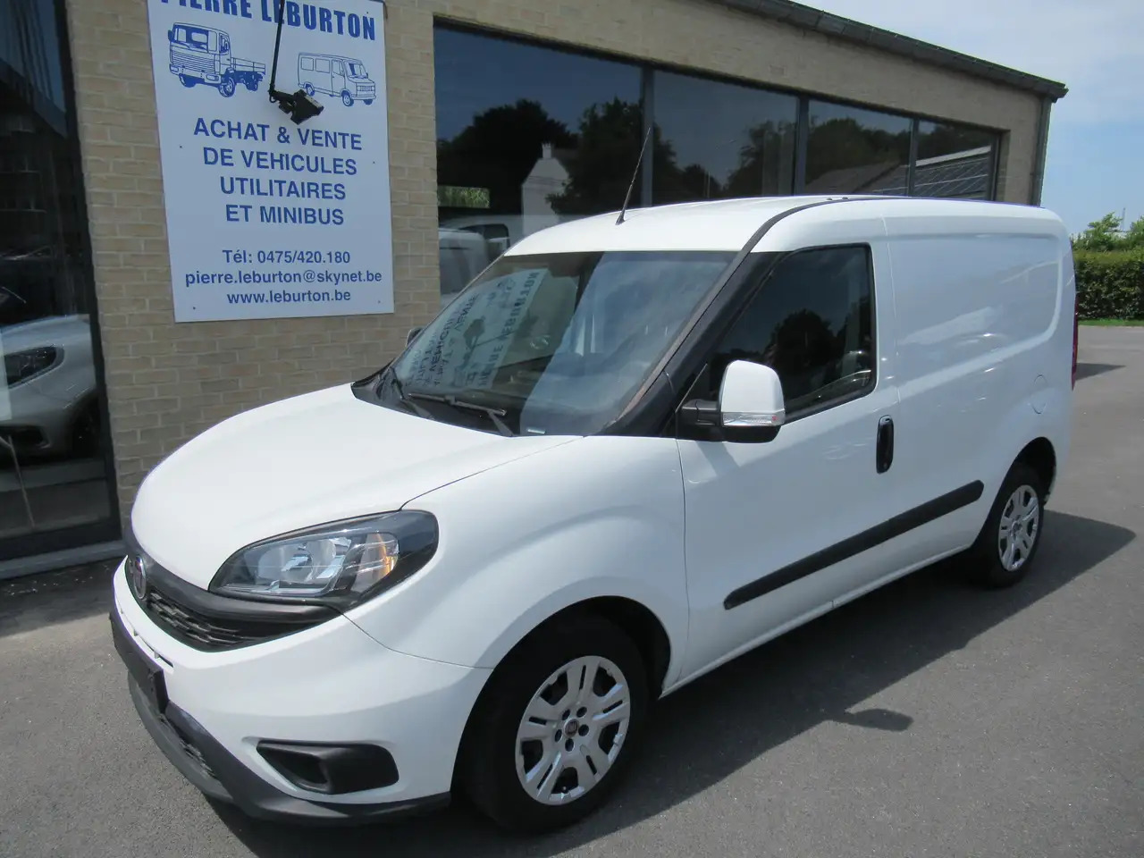Fiat Doblo 105CV AIRCO,NAVI,CRUISE 9000€+TVA - Gesloten bestelwagen: afbeelding 1 Fiat Doblo 105CV AIRCO,NAVI,CRUISE 9000€+TVA - Gesloten bestelwagen: afbeelding 1