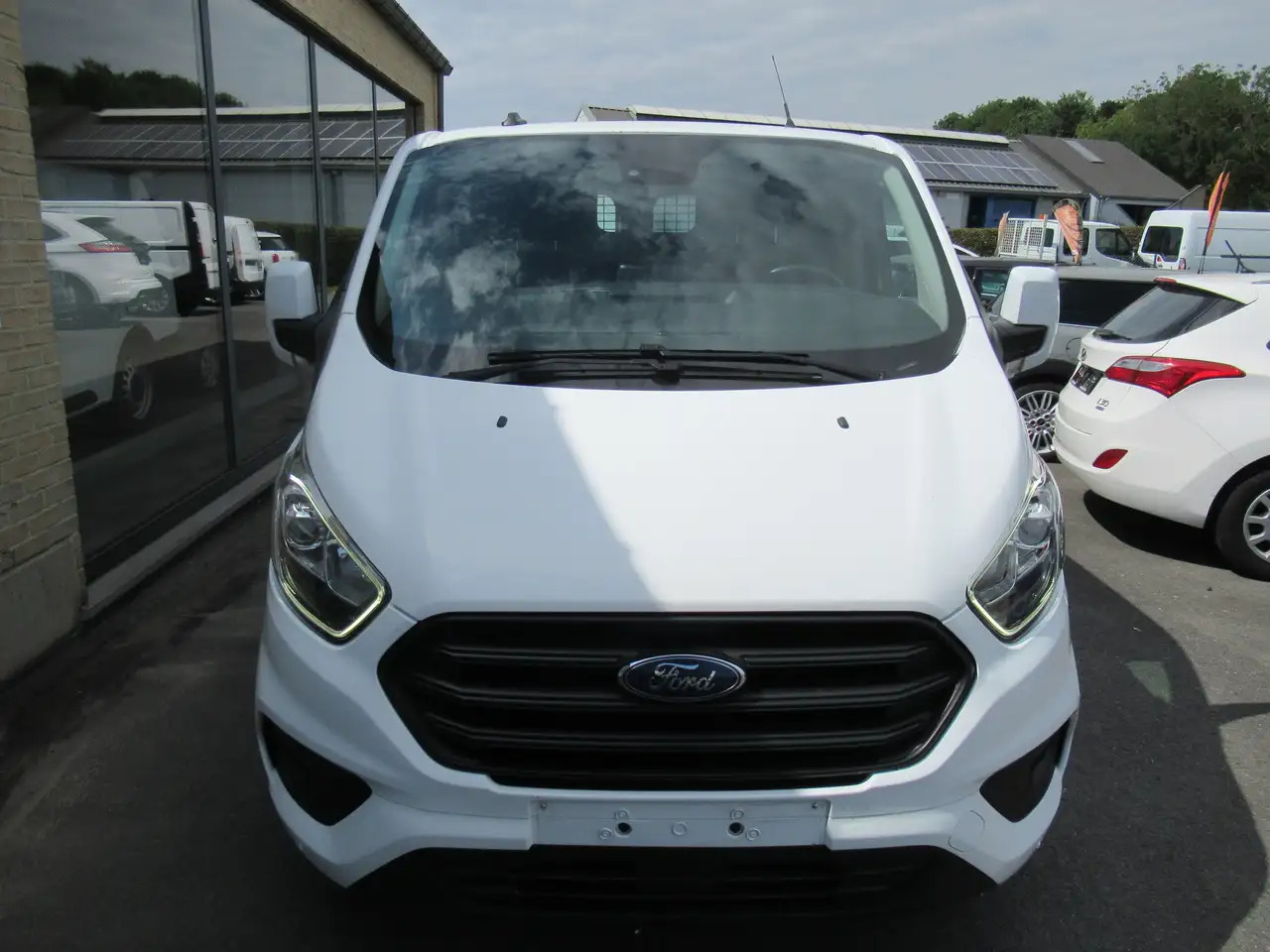 Ford Transit Custom L2, navi, cruis, clim 2PL 13900€+tva/btw - Kleine bestelwagen: afbeelding 3 Ford Transit Custom L2, navi, cruis, clim 2PL 13900€+tva/btw - Kleine bestelwagen: afbeelding 3