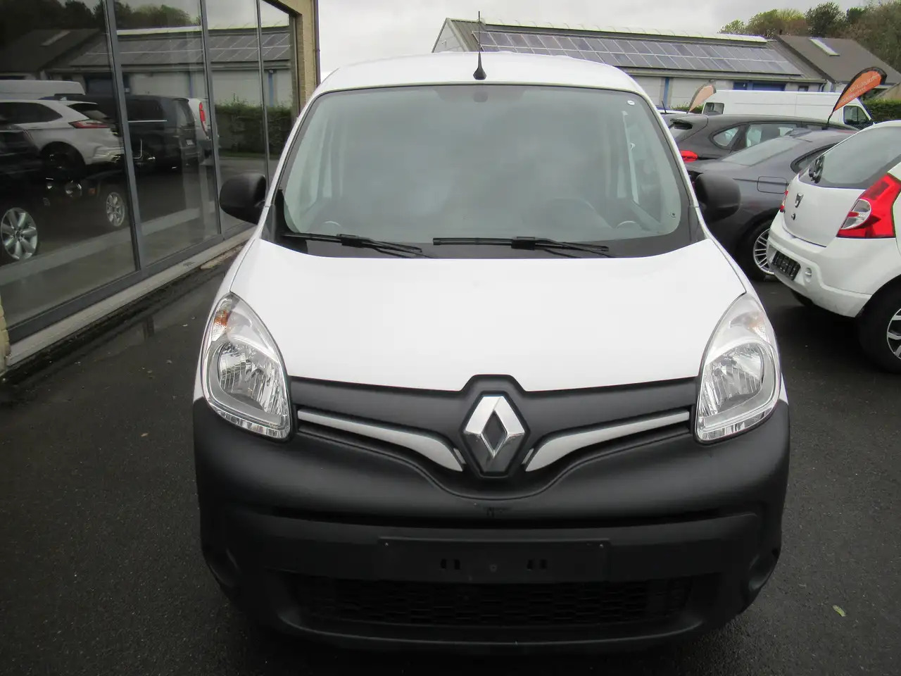 Renault Kangoo 15 DCI GRAND CONFORT CLIM 8250€+TVA/BTW - Kleine bestelwagen: afbeelding 3 Renault Kangoo 15 DCI GRAND CONFORT CLIM 8250€+TVA/BTW - Kleine bestelwagen: afbeelding 3