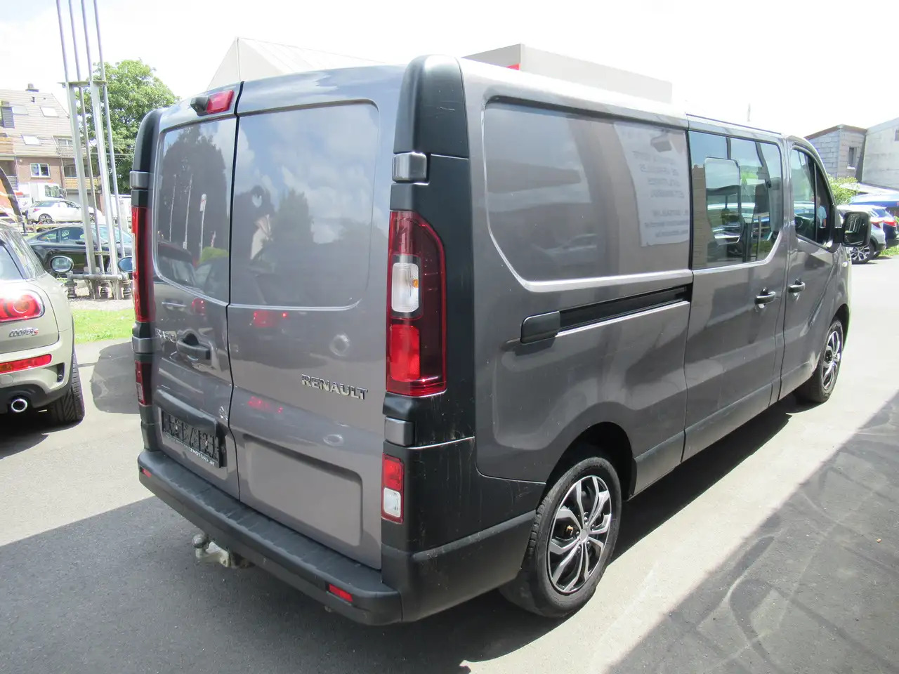 Renault Trafic L2 DBLE CAB NAVI CLIM 14000€+TVA/BTW - Gesloten bestelwagen, Bestelwagen met dubbele cabine: afbeelding 2 Renault Trafic L2 DBLE CAB NAVI CLIM 14000€+TVA/BTW - Gesloten bestelwagen, Bestelwagen met dubbele cabine: afbeelding 2