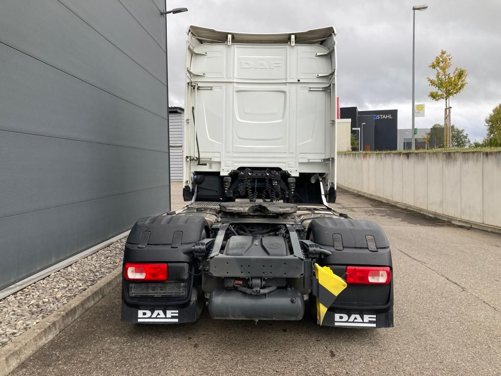 DAF XG 480 FT LED Intarder Kamera Hydraulik DAF XG 480 FT LED Intarder Kamera Hydraulik - Trekker: afbeelding 4 DAF XG 480 FT LED Intarder Kamera Hydraulik DAF XG 480 FT LED Intarder Kamera Hydraulik - Trekker: afbeelding 4