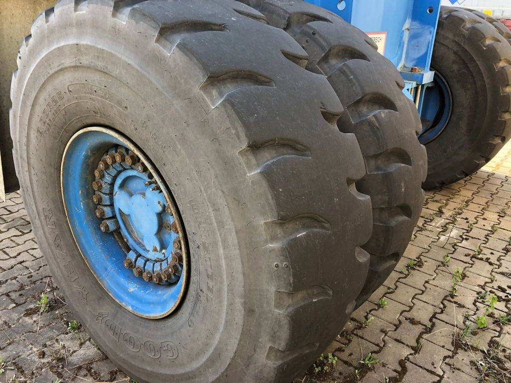 Belotti Triton 45.23 - Reach stacker: afbeelding 4 Belotti Triton 45.23 - Reach stacker: afbeelding 4