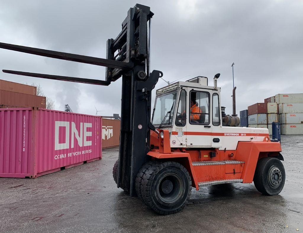 Svetruck 13,6-120-32 - Diesel heftruck: afbeelding 4 Svetruck 13,6-120-32 - Diesel heftruck: afbeelding 4