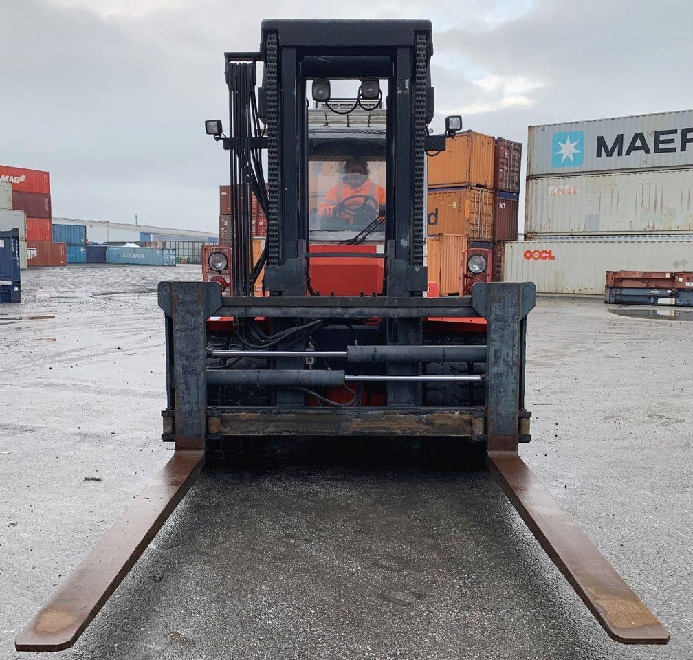 Svetruck 13,6-120-32 - Diesel heftruck: afbeelding 3 Svetruck 13,6-120-32 - Diesel heftruck: afbeelding 3