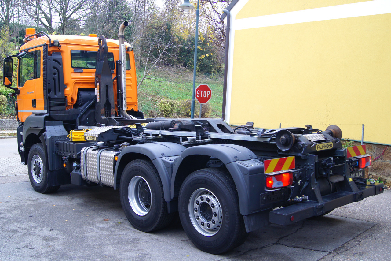 MAN TGS 28.400 BL 6x4-4/TÜV/PALIFT/Winterdienst/Salzstreuer/Streuer/Schneepflug - Haakarmsysteem vrachtwagen: afbeelding 5 MAN TGS 28.400 BL 6x4-4/TÜV/PALIFT/Winterdienst/Salzstreuer/Streuer/Schneepflug - Haakarmsysteem vrachtwagen: afbeelding 5
