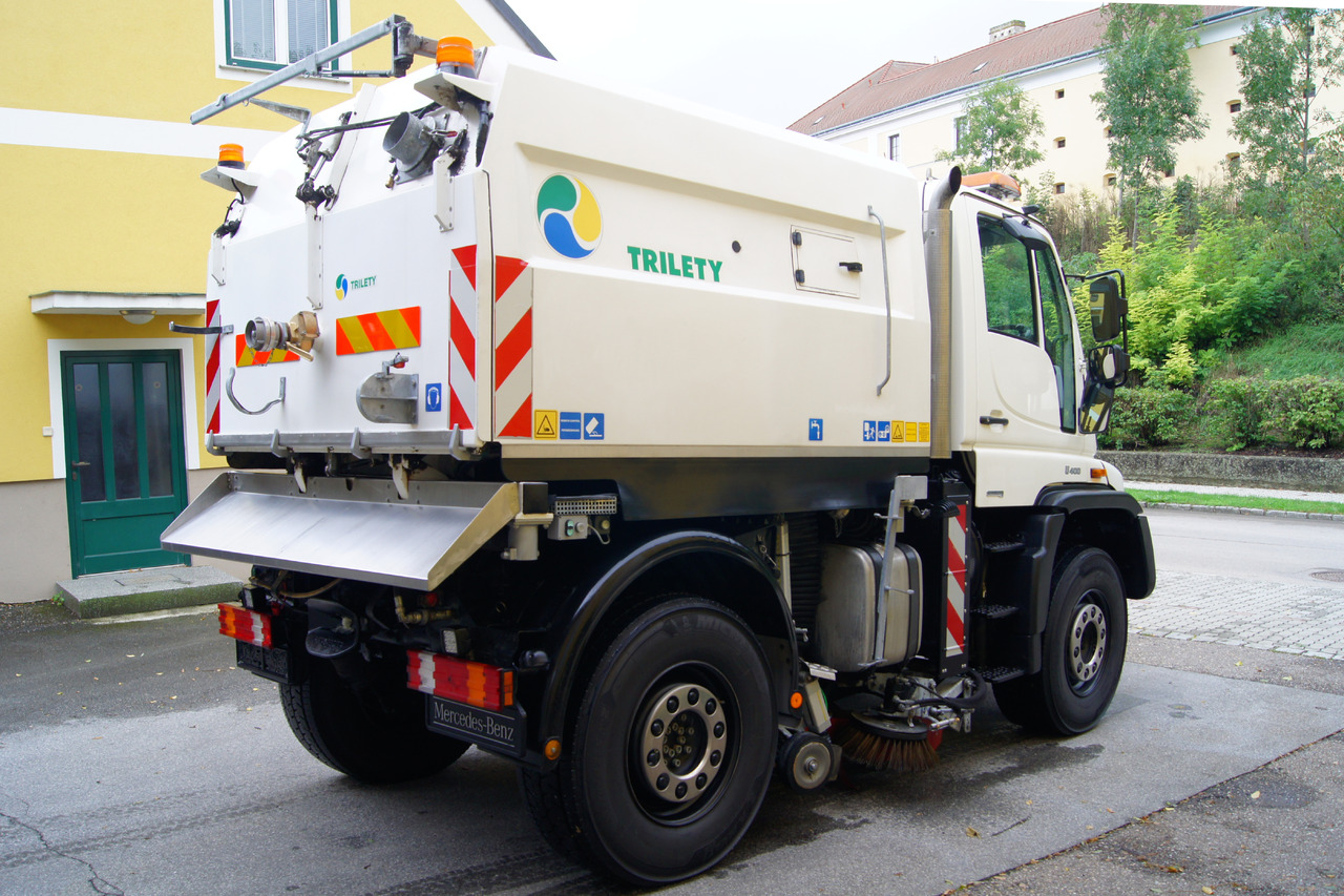 MERCEDES-BENZ Unimog U400 + TRILETY Kehrmaschine/TÜV/EUR4/Leistungshydraulik - Veegwagen: afbeelding 5 MERCEDES-BENZ Unimog U400 + TRILETY Kehrmaschine/TÜV/EUR4/Leistungshydraulik - Veegwagen: afbeelding 5