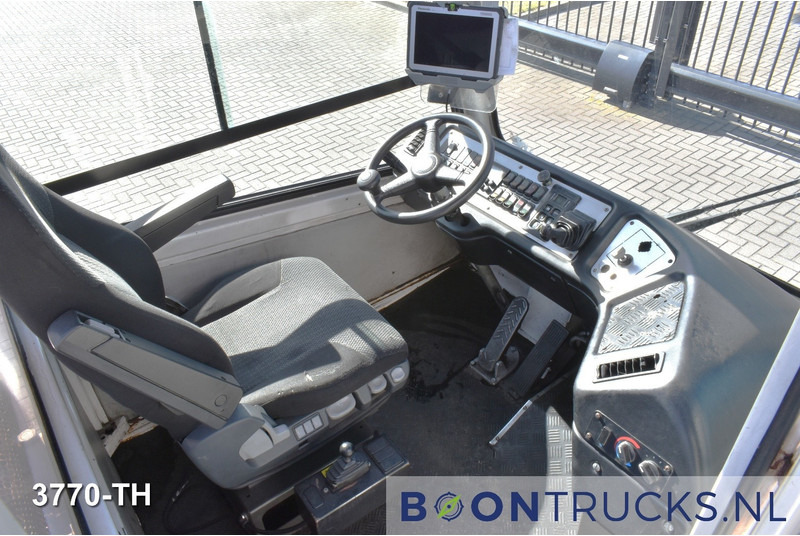 Terberg YT222 4x2 | TERMINAL TRUCK * NL KENTEKEN - Terminal trekker: afbeelding 2 Terberg YT222 4x2 | TERMINAL TRUCK * NL KENTEKEN - Terminal trekker: afbeelding 2