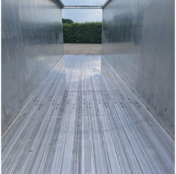 Schuifvloer oplegger Knapen Trailers K100 92M3 walkingfloor 6mm vloer met HD reiniger: afbeelding 6 Schuifvloer oplegger Knapen Trailers K100 92M3 walkingfloor 6mm vloer met HD reiniger: afbeelding 6