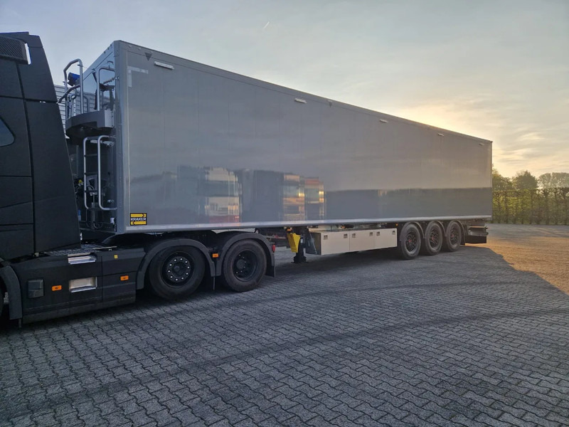 Kraker Kraker Kraker 92m3 10mm vloer met klapbumber en HD Spuit NEW/NIEUW/NEU DIRECT LEVERBAAR UIT VOORRAAD - Schuifvloer oplegger: afbeelding 1 Kraker Kraker Kraker 92m3 10mm vloer met klapbumber en HD Spuit NEW/NIEUW/NEU DIRECT LEVERBAAR UIT VOORRAAD - Schuifvloer oplegger: afbeelding 1