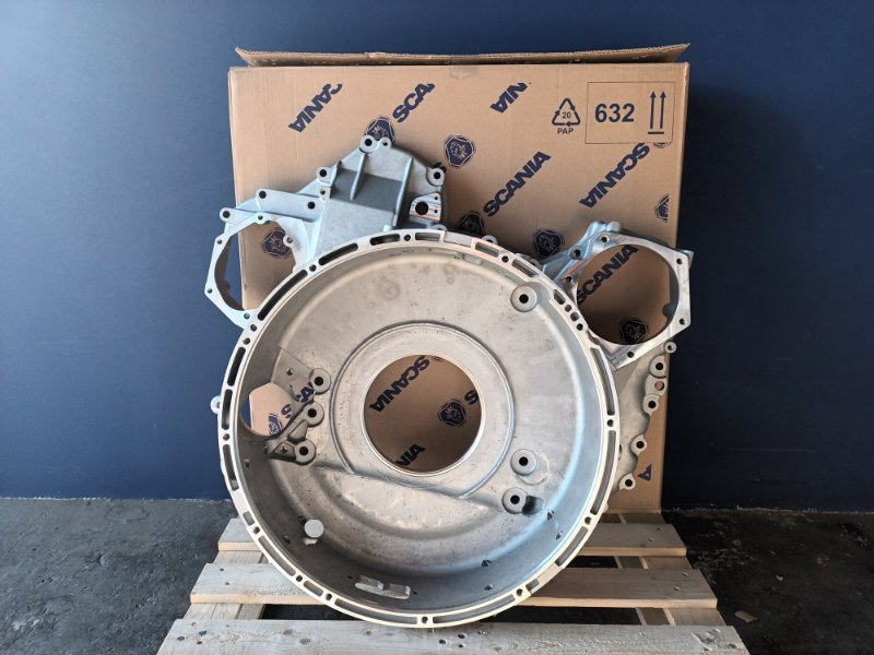 SCANIA FLYWHEEL HOUSING - 2920377 - Vliegwiel voor Vrachtwagen: afbeelding 1 SCANIA FLYWHEEL HOUSING - 2920377 - Vliegwiel voor Vrachtwagen: afbeelding 1