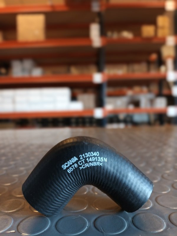 SCANIA STEERING HOSE - 2130340 - Stuurslang voor Vrachtwagen: afbeelding 1 SCANIA STEERING HOSE - 2130340 - Stuurslang voor Vrachtwagen: afbeelding 1