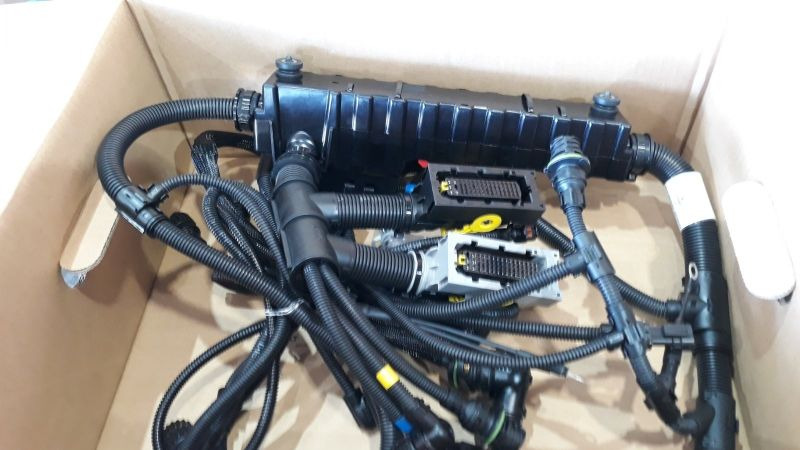 VOLVO CABLE HARNESS - 22041555 - Kabels/ Draden voor Vrachtwagen: afbeelding 1 VOLVO CABLE HARNESS - 22041555 - Kabels/ Draden voor Vrachtwagen: afbeelding 1