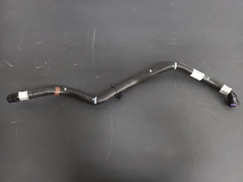 VOLVO HOSE - 22953460 - Remleiding/ Remslang voor Vrachtwagen: afbeelding 1 VOLVO HOSE - 22953460 - Remleiding/ Remslang voor Vrachtwagen: afbeelding 1