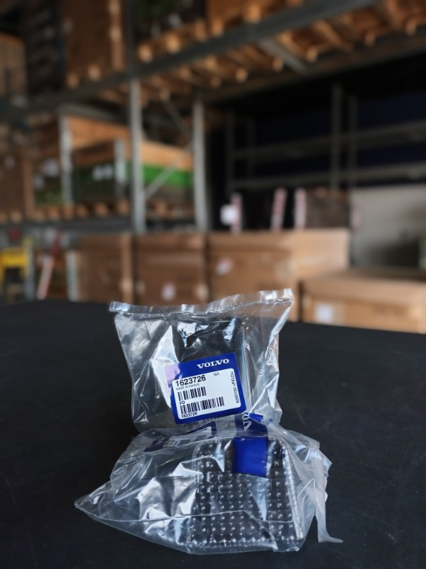 VOLVO LAMP 1623726 - Lichten/ Verlichting voor Vrachtwagen: afbeelding 1 VOLVO LAMP 1623726 - Lichten/ Verlichting voor Vrachtwagen: afbeelding 1