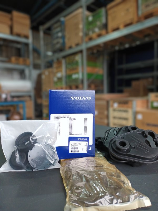 VOLVO SUN VISOR KIT - 23344240 - Zonneklep voor Vrachtwagen: afbeelding 1 VOLVO SUN VISOR KIT - 23344240 - Zonneklep voor Vrachtwagen: afbeelding 1