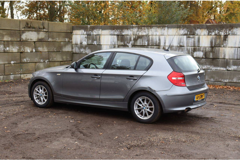 BMW 1 Serie 116i - Sedan: afbeelding 3 BMW 1 Serie 116i - Sedan: afbeelding 3