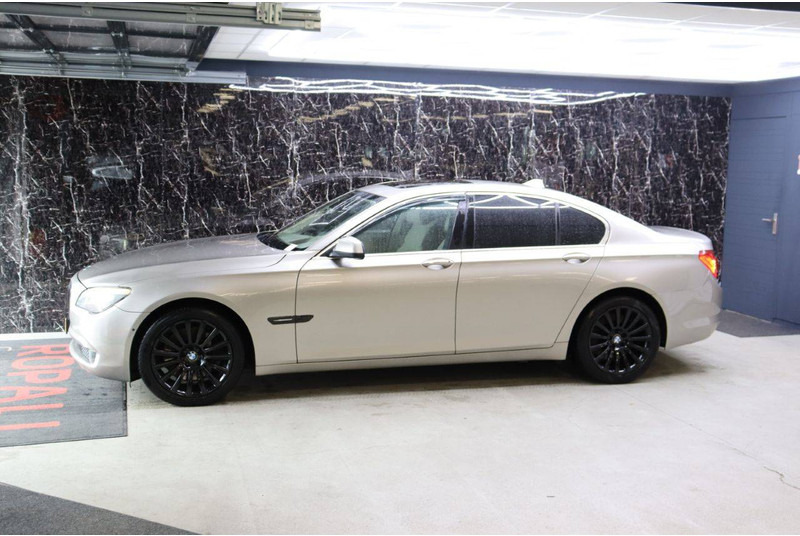 BMW 7 Serie 750i XDRIVE - Sedan: afbeelding 1 BMW 7 Serie 750i XDRIVE - Sedan: afbeelding 1